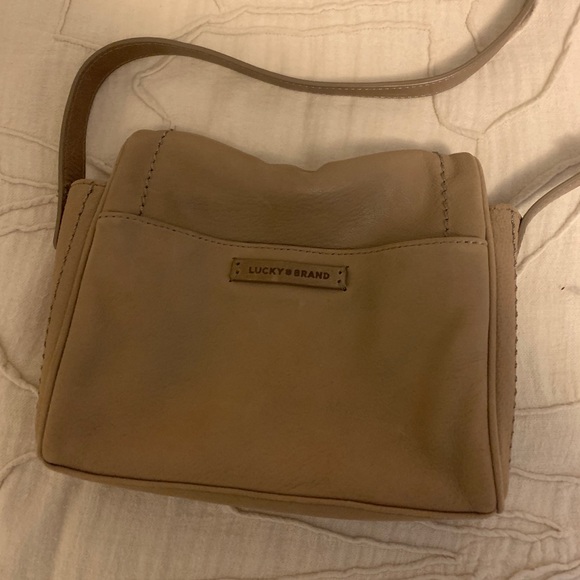 Lucky brand crossbody bag! - Picture 2 of 2
